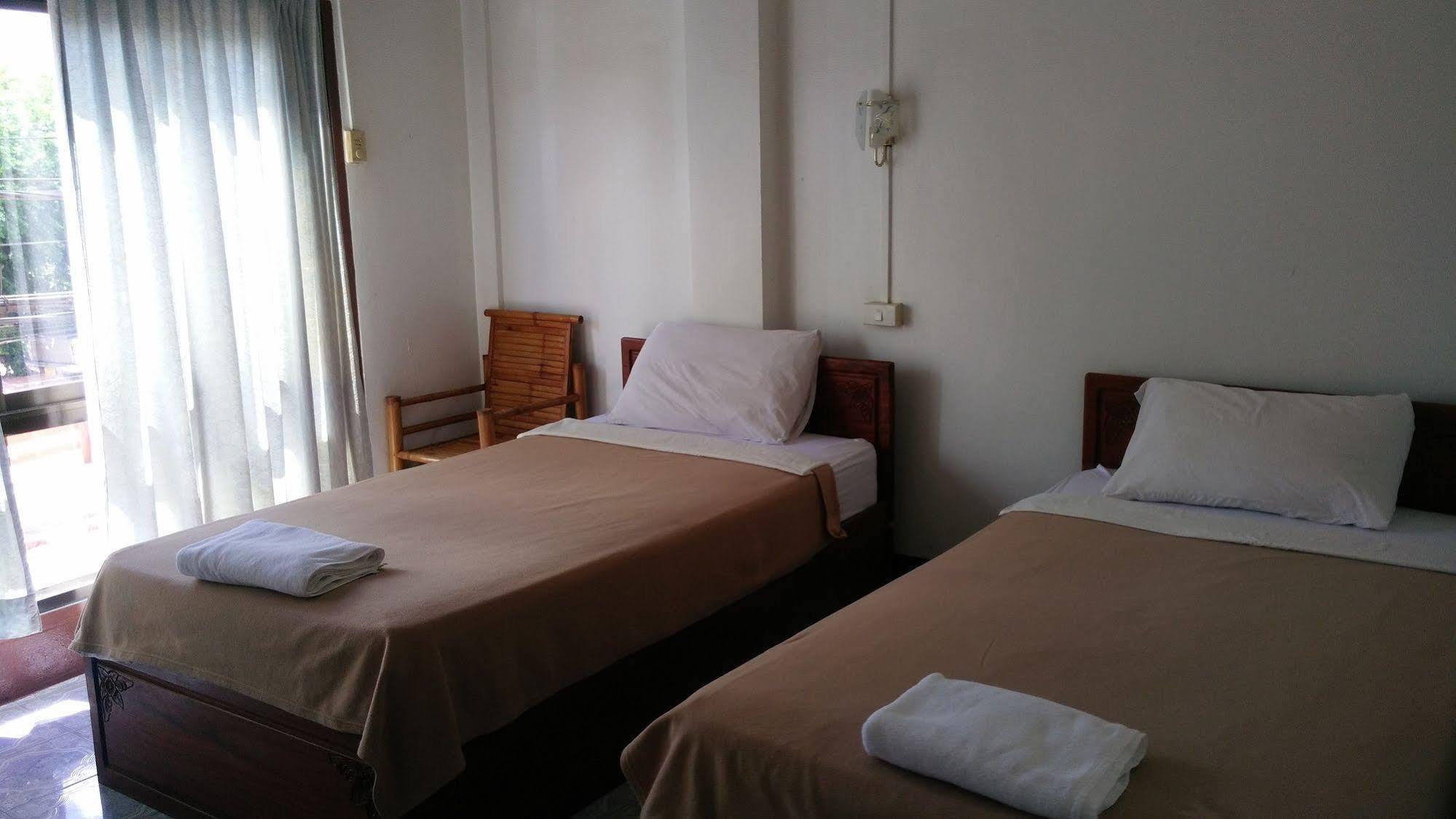Chanthasom Guesthouse Ban Nongdouang Luaran gambar